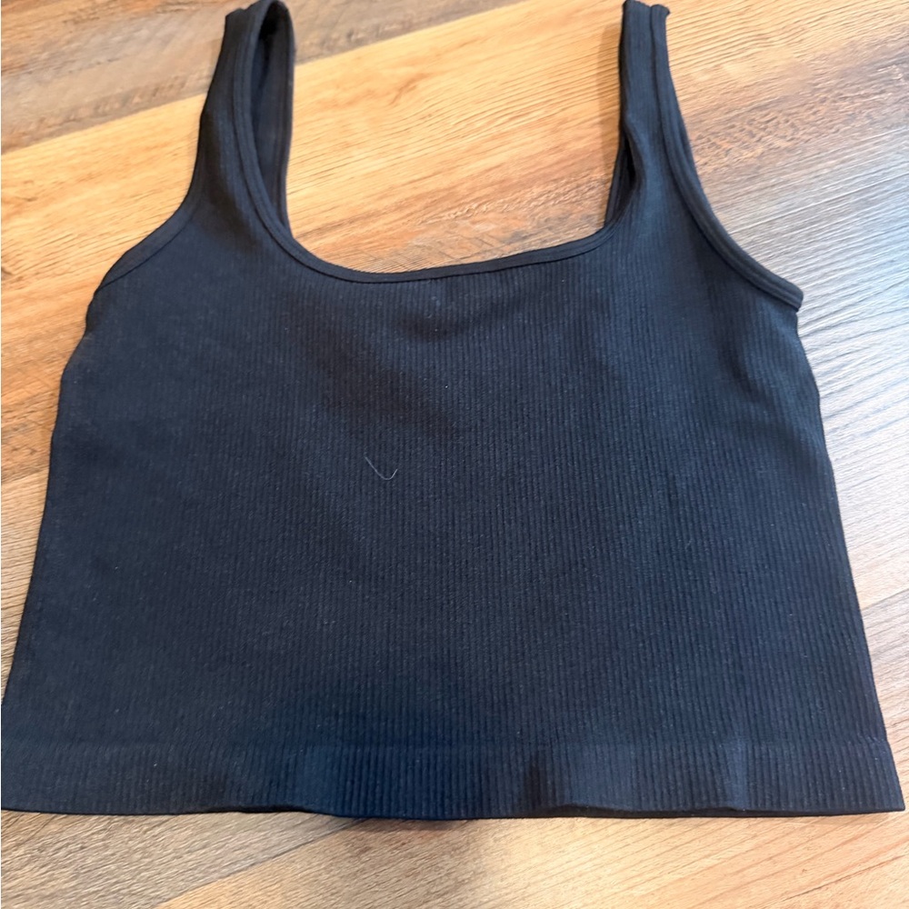 SHEIN Black Ribbed Crop Tank Top